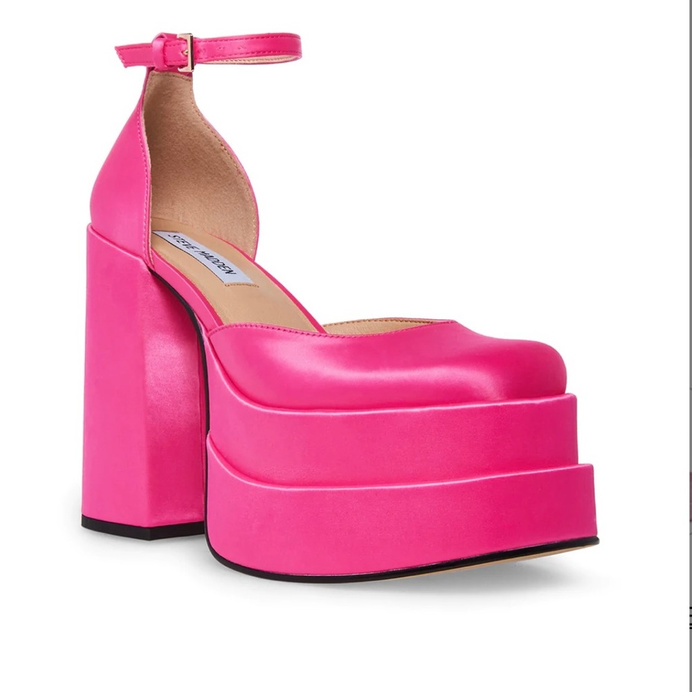 Steve Madden Charlize pink satin NIB